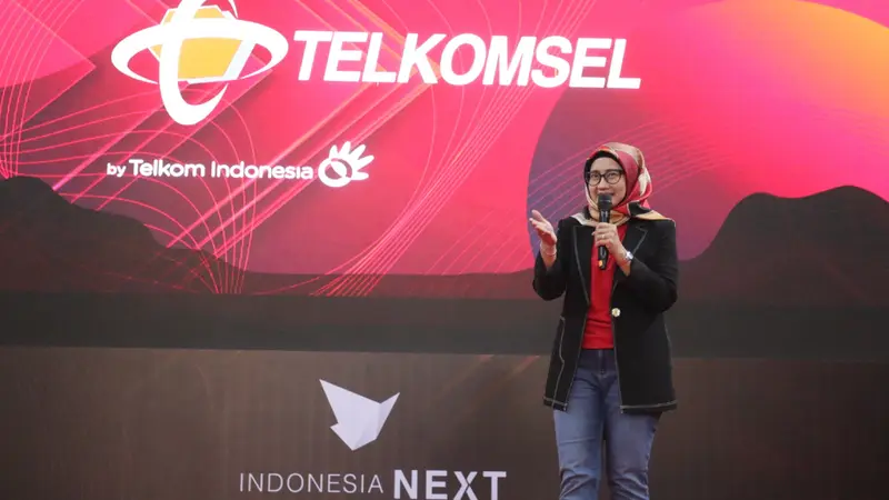 Dirut Telkomel, Emma Sri Martini, pada Program CSR IndonesiaNEXT 2019