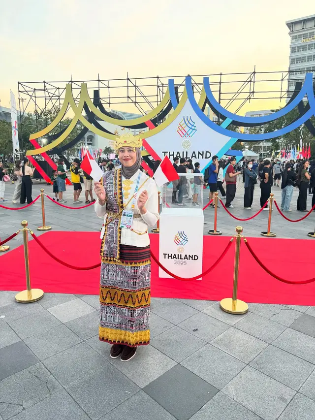 6 Pesona Busana Adat Megawati Hangestri di Opening Ceremony SEA Games 2025