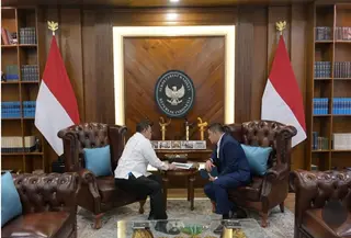 Sekretaris Kabinet (Seskab) Teddy Indra Wijaya menerima kedatangan Menteri Agraria dan Tata Ruang (ATR)/Kepala Badan Pertanahan Nasional (BPN), Nusron Wahid, di Kantor Sekretariat Kabinet, pada Rabu, 28 Januari 2026. Keduanya membahas sejumlah isu strategis, terutama di bidang agraria dan tata ruang. (Foto: Instagram Sekretariat Kabinet)