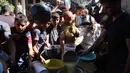Penduduk setempat mengatakan pasukan Israel telah sepenuhnya mengisolasi wilayah utara, mengepung puluhan ribu keluarga tanpa makanan, air, dan obat-obatan. (Omar AL-QATTAA/AFP)