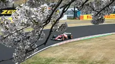 Pembalap Monegasque Ferrari, Charles Leclerc, melaju saat sesi latihan pertama Grand Prix Jepang Formula Satu di sirkuit Suzuka, prefektur Mie pada 4 April 2025. (MOHD RASFAN/AFP)
