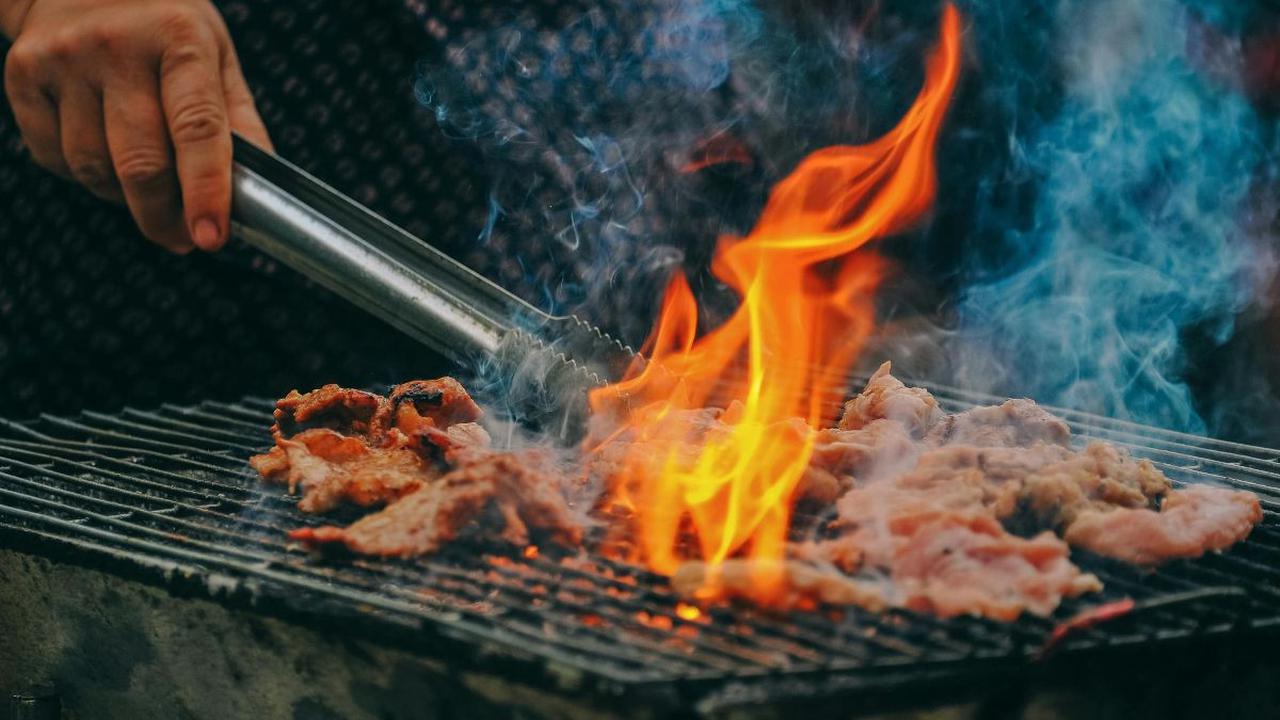 Kenapa Setelah Makan Daging Kambing Badan Terasa Panas?