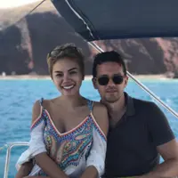 Nikita Mirzani dan sang kekasih. (Instagram/nikitamirzanimawardi_17)