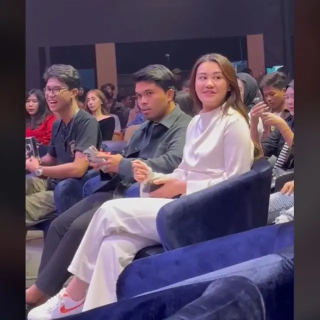 Outfit Fuji Saat Bertemu Ganjar Pranowo Disorot dan Dibandingkan dengan Aaliyah Massaid
