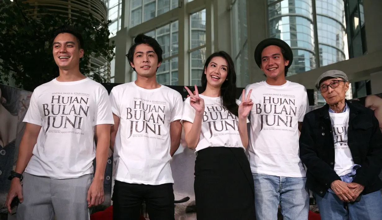 "Bukannya tidak tertarik main film action, tapi saya sejak awal main drama romantis. Nanti mungkin lama-kelamaan saya akan coba untuk bermain dalam film action," ujar Koutaro Kakimoto, saat ditemui di Jakarta, belum lama ini. (Nurwahyunan/Bintang.com)