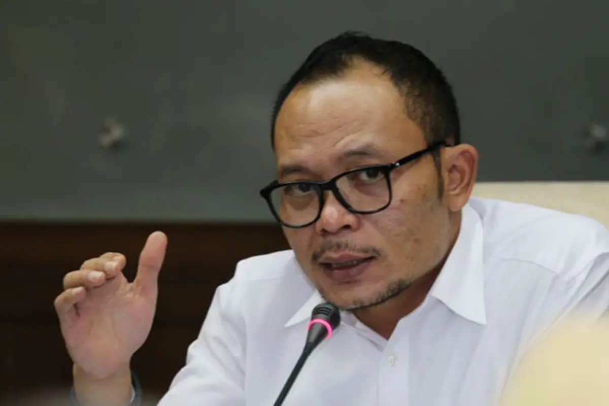 Penataan perizinan TKA itu kan untuk investasi agar ekonomi bergerak lebih cepat dan lapangan kerja tercipta lebih banyak.