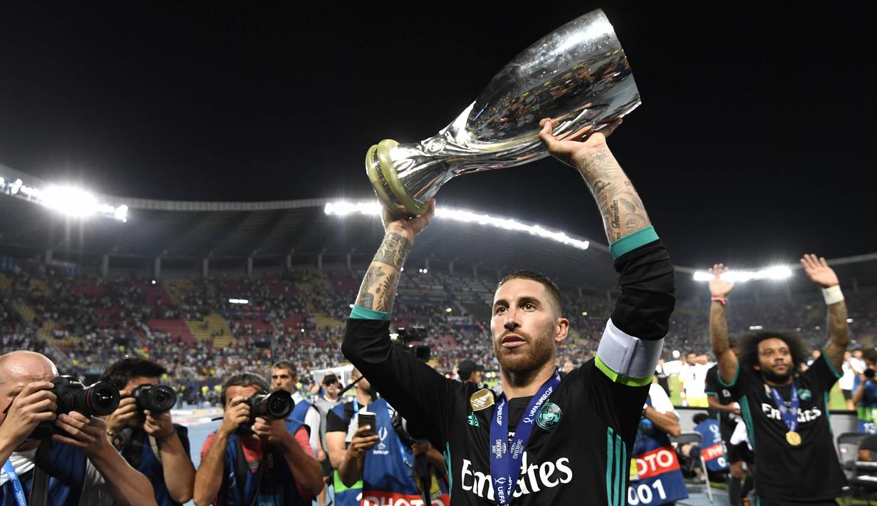 Bek Tengah - Sergio Ramos (Spanyol) - Real Madrid. (AFP/Dimitar Dilkoff)