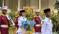 Putri Papua Jadi Pembawa Baki Upacara Penurunan Bendera HUT ke-81 RI di Istana