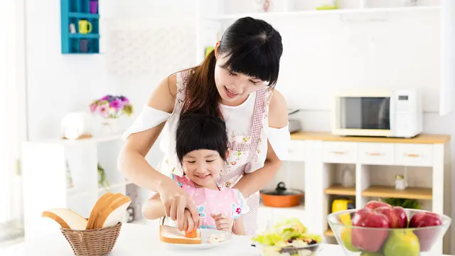 Tips Abadikan Epic Momen Bersama Si Kecil, Bikin di Rumah Aja Makin Ceria