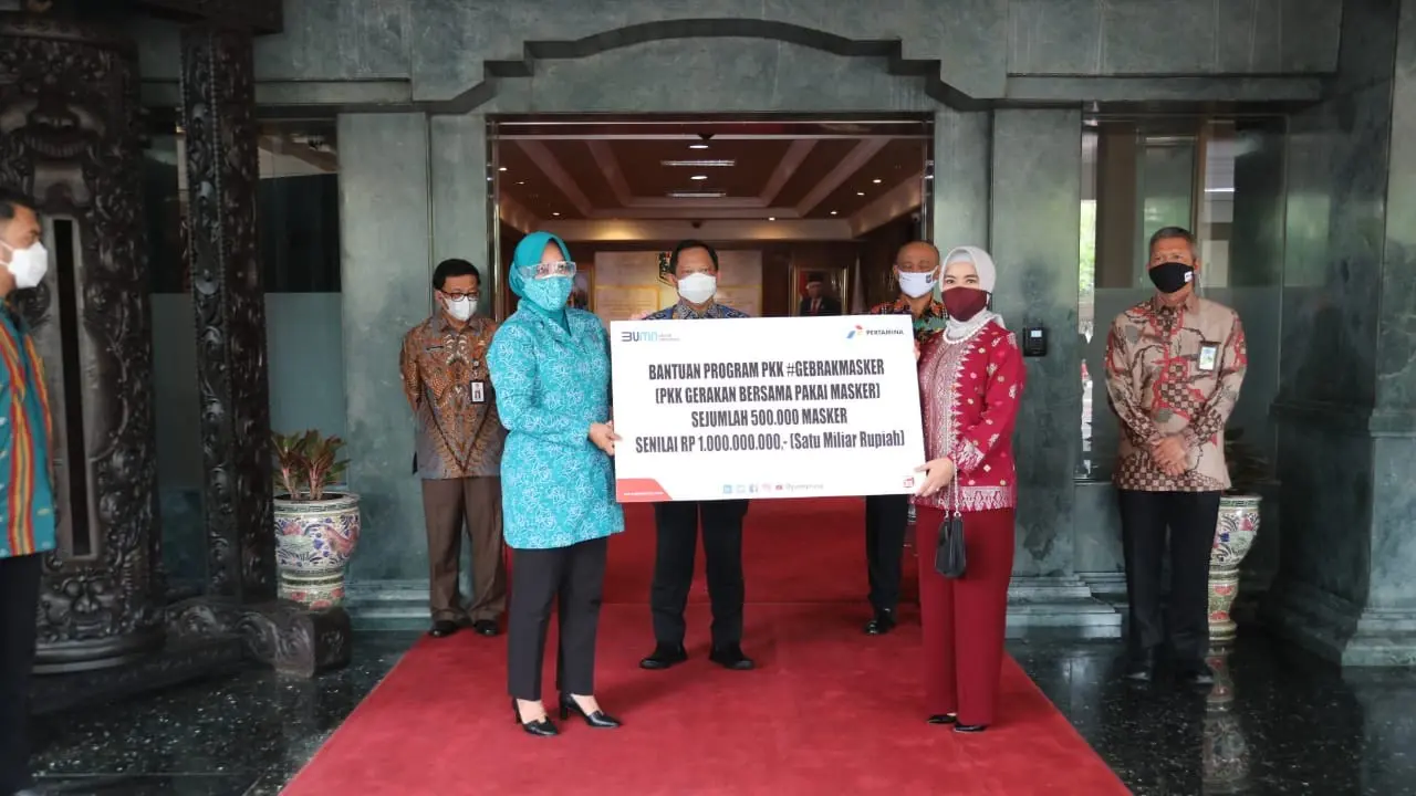 Ketum TP-PKK Apresiasi Bantuan PT. Pertamina Persero Atas Sumbangan Sejumlah 500 Ribu Masker
