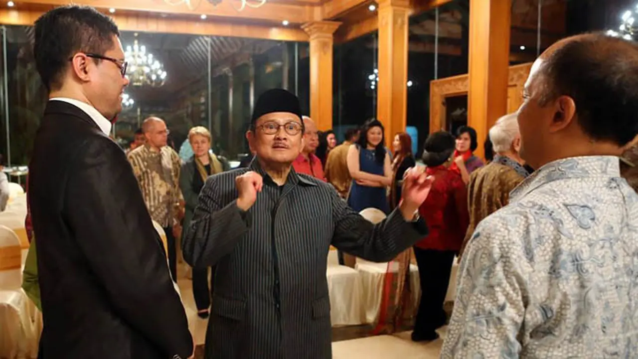 Ananda Sukarlan Bikin Karya Kedua untuk  Habibie