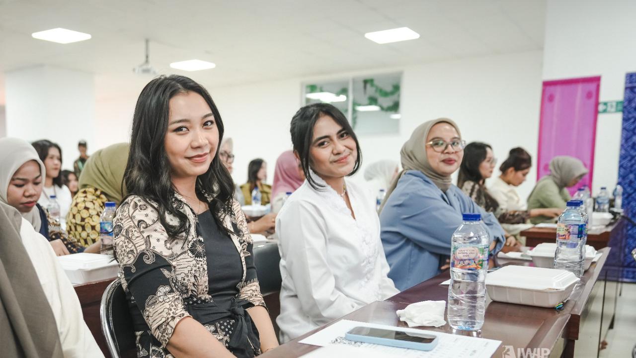 IWIP Dorong Perempuan Berkembang Optimal di Tempat Kerja, Ada yang Mengoperasikan Alat Berat