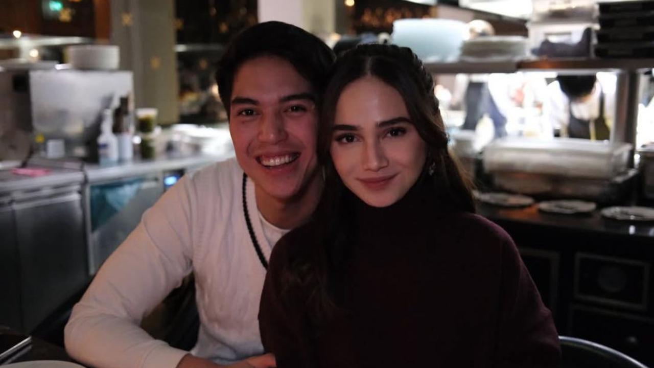 7 Potret Syifa Hadju Rayakan Akhir Tahun 2024 dengan Bunda Maia dan Irwan Mussry, Bikin Netizen Heboh
