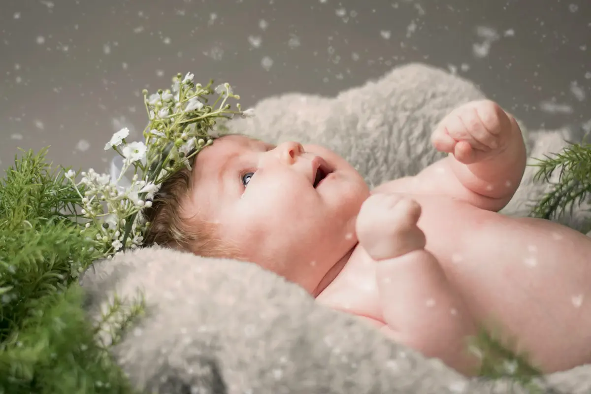 5 Hal Yang Perlu Kamu Ketahui Terkait Perkembangan Bayi di Usia 3 Minggu