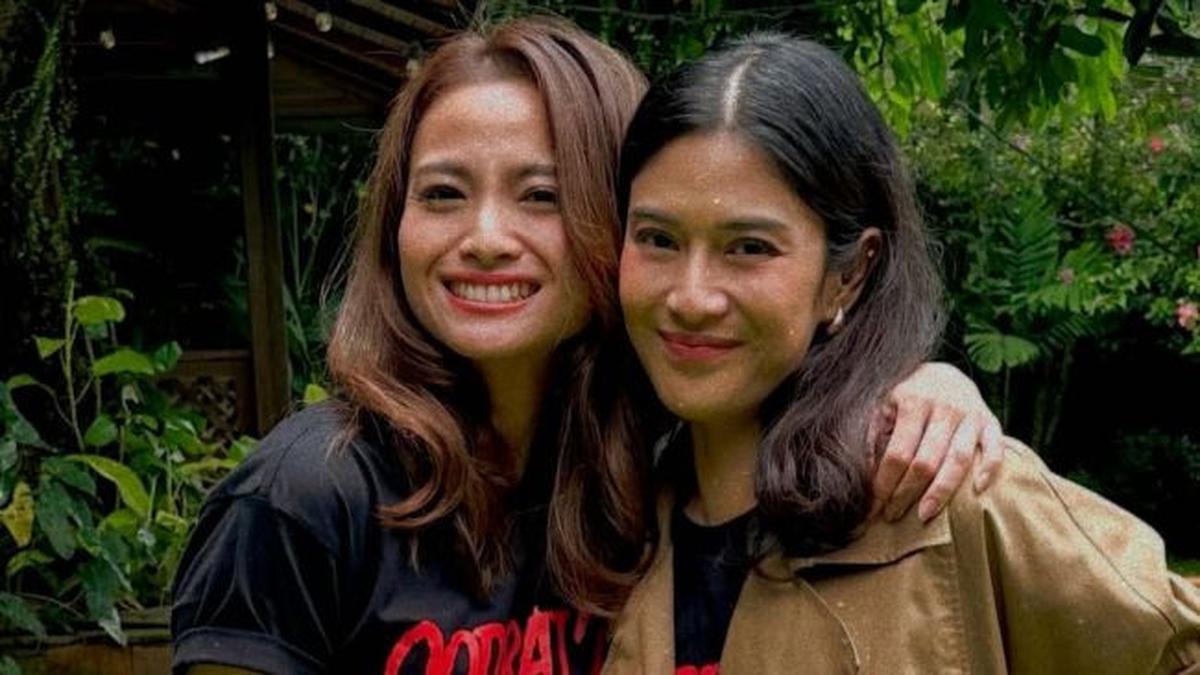 5 Potret Kedekatan Acha Septriasa dan Dian Sastrowardoyo yang Terlibat Proyek Film Bersama