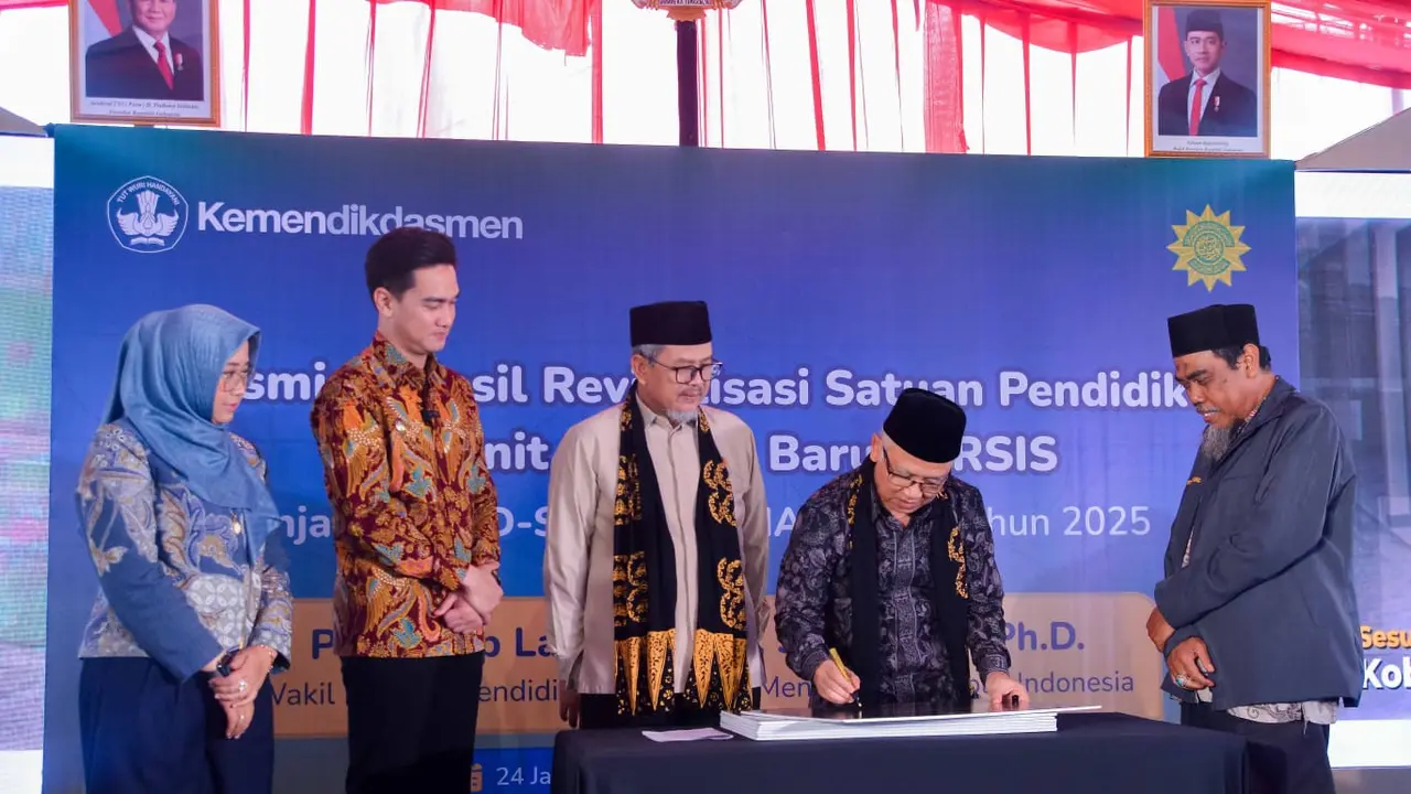 Peresmian Revitalisasi Satuan Pendidikan dan Unit Sekolah Baru (USB) Persatuan Islam (Persis) jenjang PAUD, SD, SMP, SMA, dan SMK Tahun 2026 yang diresmikan Wakil Menteri Pendidikan Dasar dan Menengah (Wamendikdasmen), Prof. Atip Latipulhayat, di Ma’had A