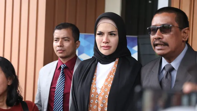 [Bintang] Nikita Mirzani