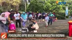 Di hari kedua lebaran, wisata murah meriah diserbu wisatawan, seperti di Taman Margasatwa Ragunan, Taman Mini Indonesia Indah dan kawasan Monumen Nasional.