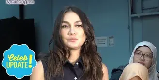 Luna Maya mengaku kecewa kepada Ayu Ting Ting. Mengenai unfollow akun Ayu Ting Ting, ini kata Luna Maya.
