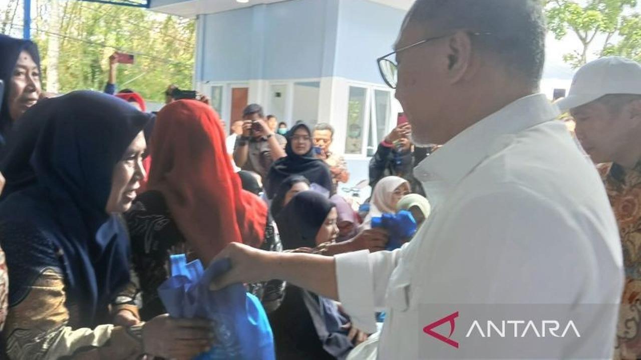 Tingkatkan Ekonomi Lokal, Menko Pangan Zulkifli Hasan Dorong Sinergi SPPG dan UMKM