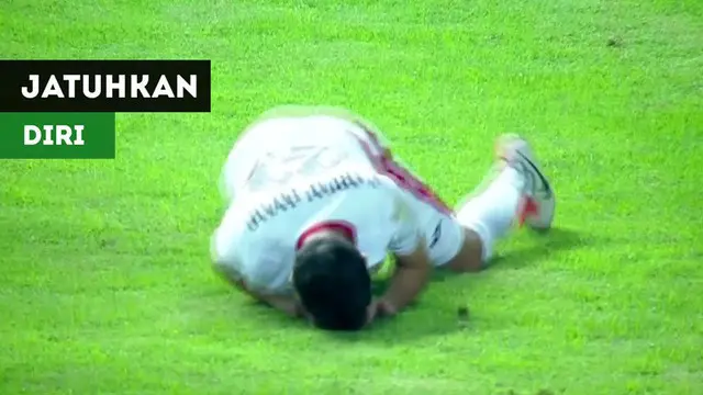 Berita video momen menarik di Piala AFC U-19 2018 saat pemain Yordania U-19 yang tampak lemas kemudian menjatuhkan diri karena tahu akan diganjar kartu merah saat menghadapi Korea Selatan, Senin (22/10/2018).