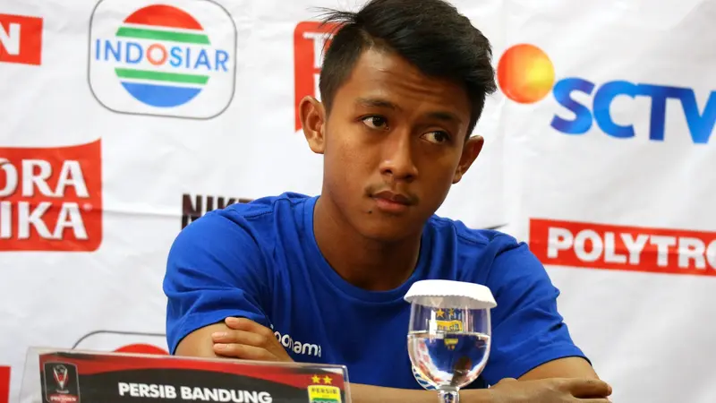 Gelandang sayap Persib Bandung, Febri Hariyadi (Liputan6.com / Kukuh Saokani)