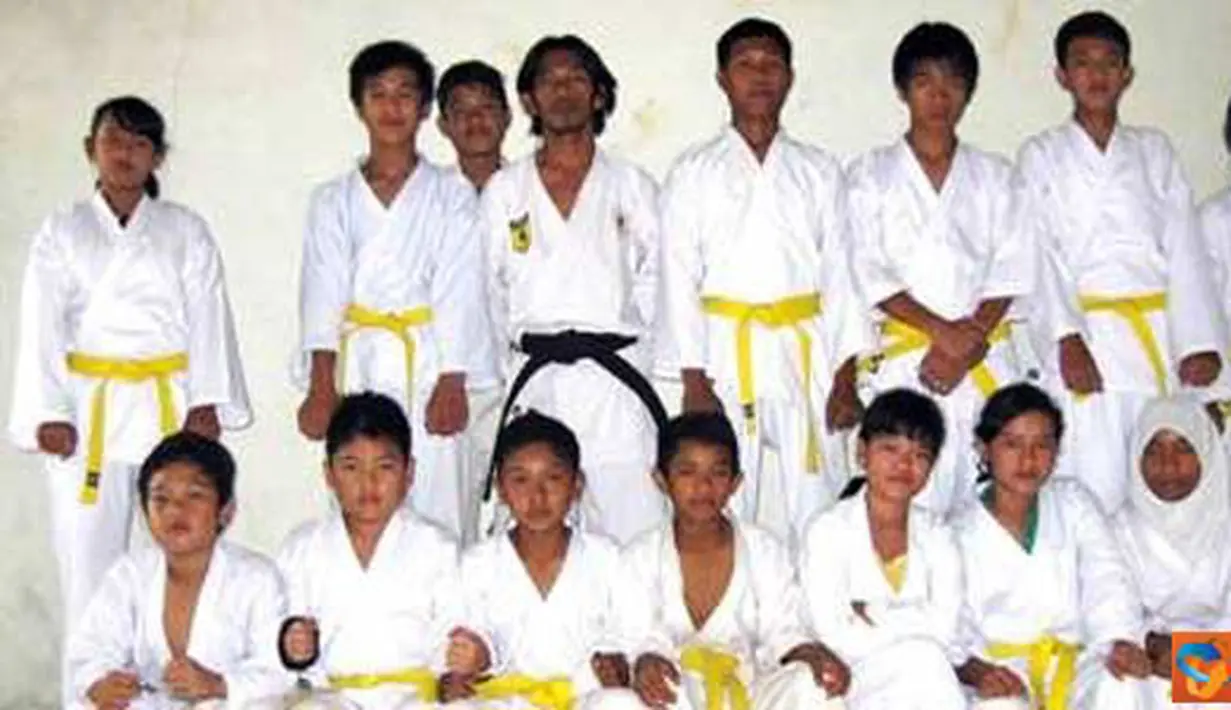 Citizen6, Lampung: Induk Karate-do Indonesia SMPN 3 Sumberjaya Lampung barat, memohon dinas pendidikan setempat agar diperhatikan prestasi anak bangsa (Pengirim: Sumarno)
