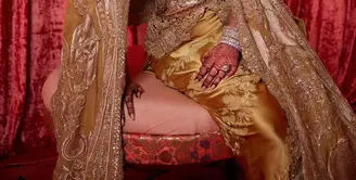 Radhika Merchant tampil memukau dengan gaya glamor di malam resepsi pernikahannya [@rheakapoor]