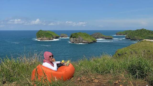 6 Pesona Pantai Kasap Pacitan, Raja Ampatnya Jawa Timur ...