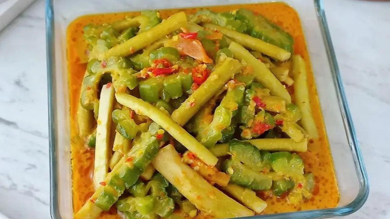 Tips Tumis Pare Antipahit, Ternyata Begini Rahasianya