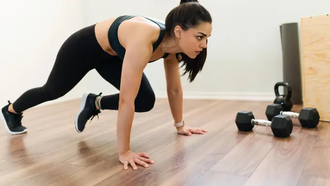 Bakar Kalori Lebih Cepat dengan Burpee, Rahasia Latihan Intens dalam Satu Gerakan