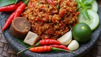 6 Rahasia Sambal Sunda Selalu Terasa Segar dan Bikin Nagih