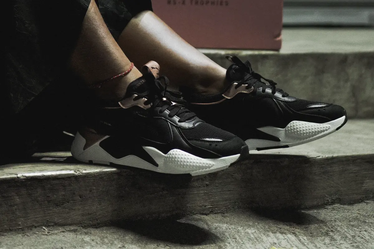 Perpaduan Tampilan Feminin dan Sporty dengan Puma RS-X Trophy Rose Gold