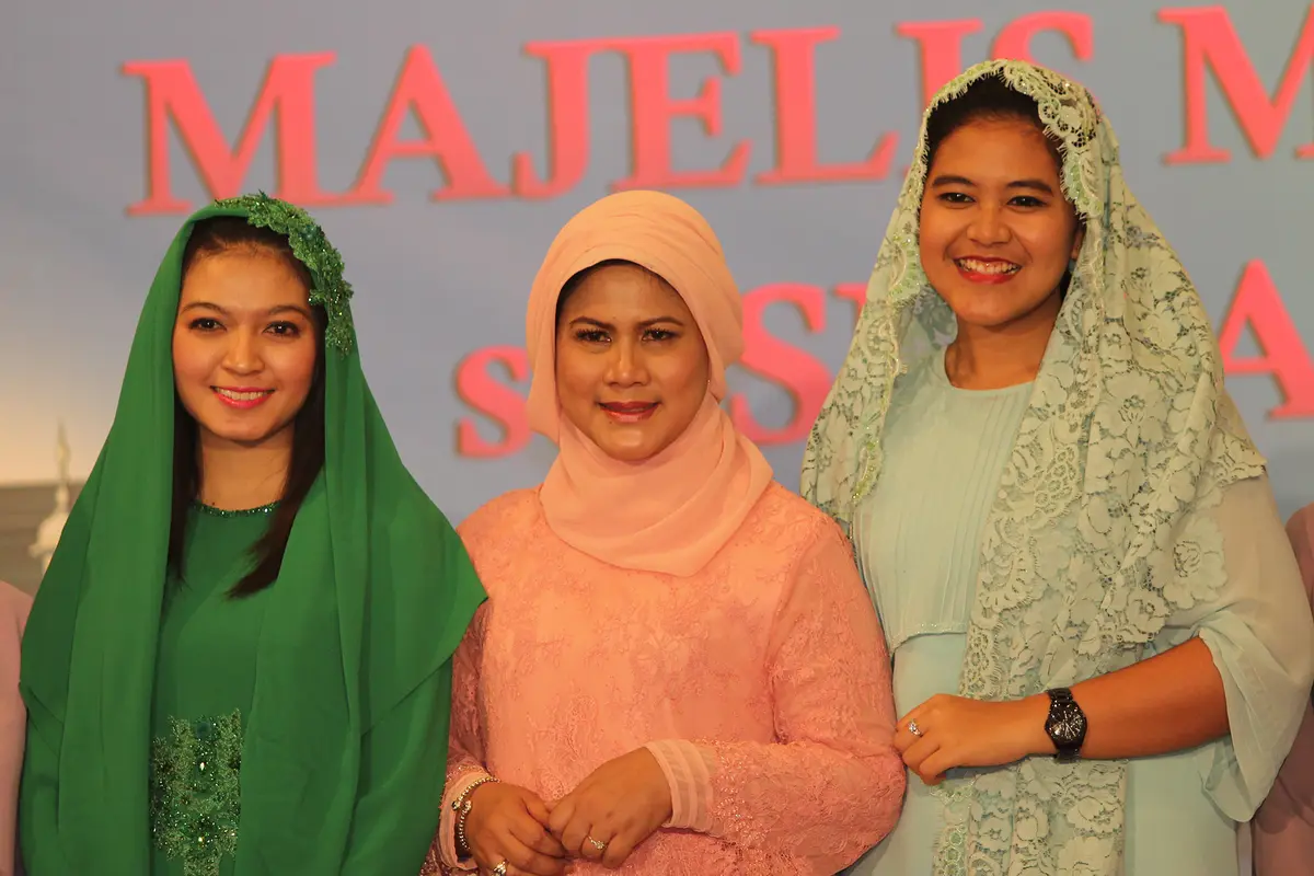 Menantu Jokowi Hamil?