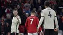 Manchester United kalah 0-5 dari Liverpool. Menjadi kekalahan terbesar dan teranyar dalam kariernya. Manchester United yang bertindak selaku tuan rumah harus kalah lima gol tanpa balas di Liga Inggris, 24 Oktober 2021. Sialnya lagi, golnya dianulir oleh VAR. (AP/Rui Vieira)