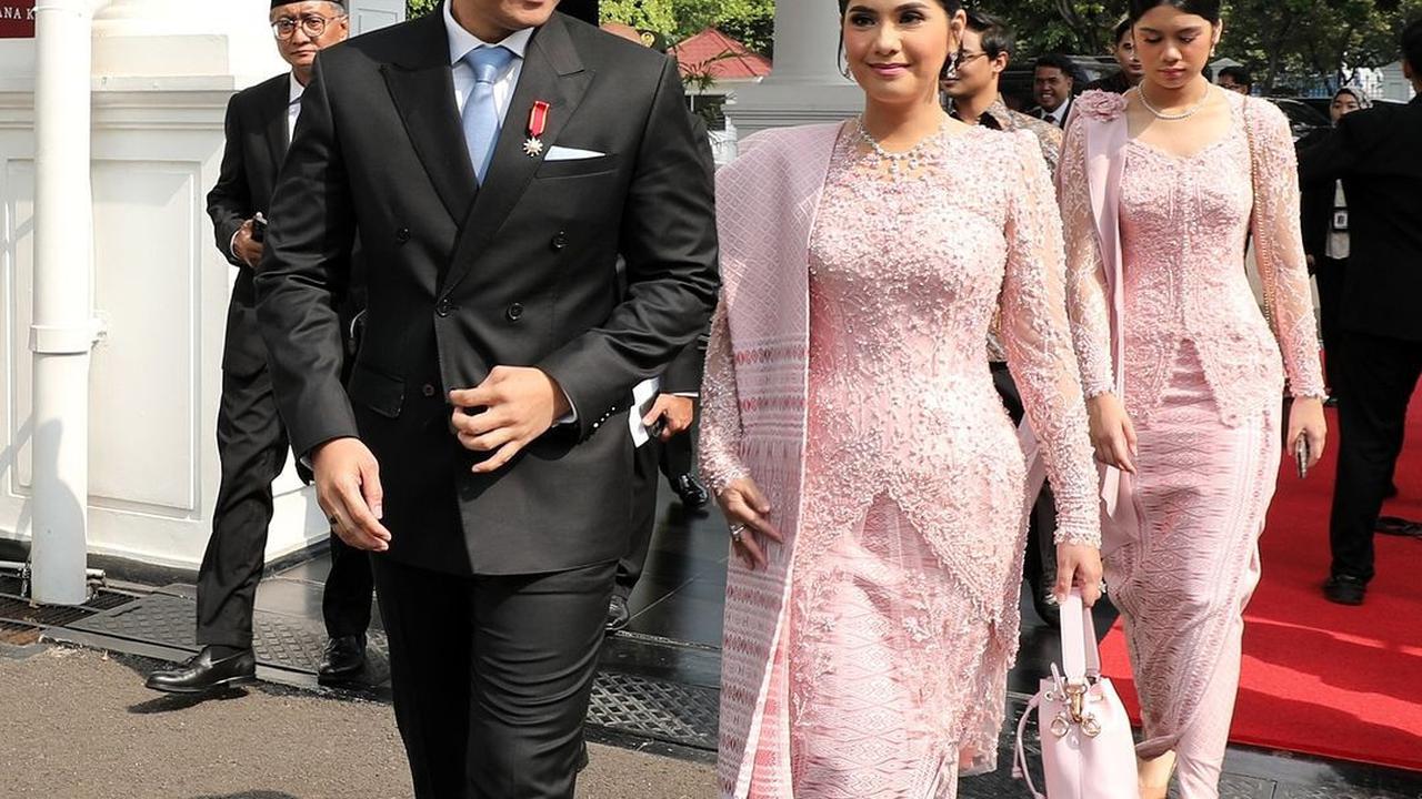 Azizah Salsha Disebut Gak Sopan karena Gandeng Ayah di Depan Ibu, Dibandingkan Almira Yudhoyono yang Lebih Santun