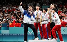 FOTO: Viral, Ini Potret Langka Atlet Korea Selatan dan Korea Utara Selfie Bareng di Podium Olimpiade Paris 2024