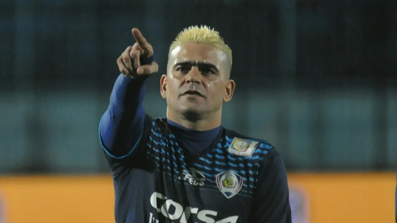 Arema Cronus