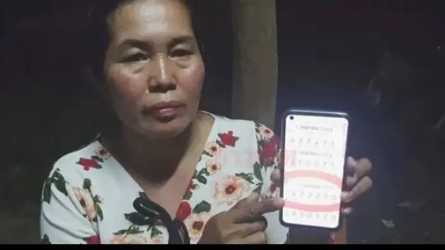 Seorang wanita memenangkan lotre