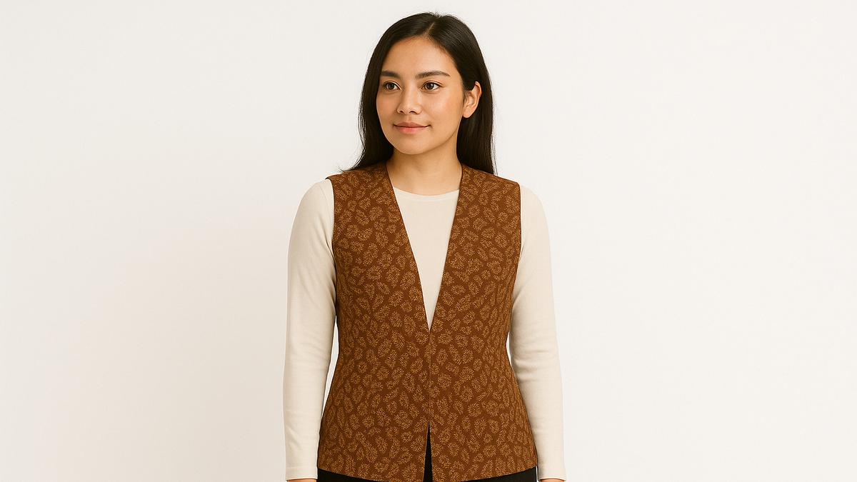 6 Contoh Model Outer Batik Kekinian Tanpa Lengan, Tampil Simpel Tapi Elegan