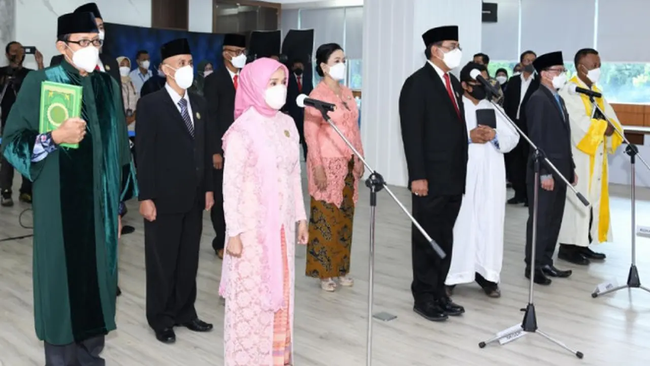 7 Anggota Komisi Informasi Pusat Periode 2022-2026
