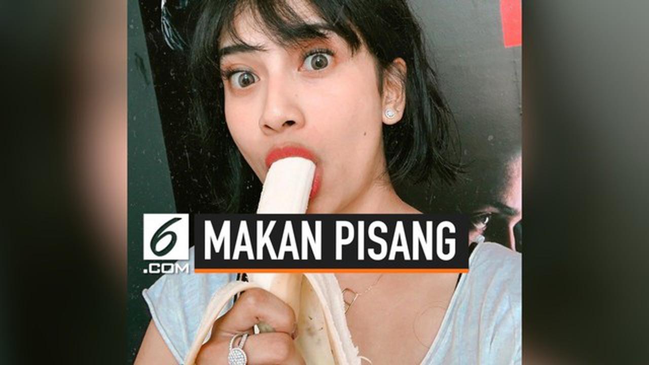 VIDEO: Vanessa Angel Unggah Foto Makan Pisang, Warganet Heboh