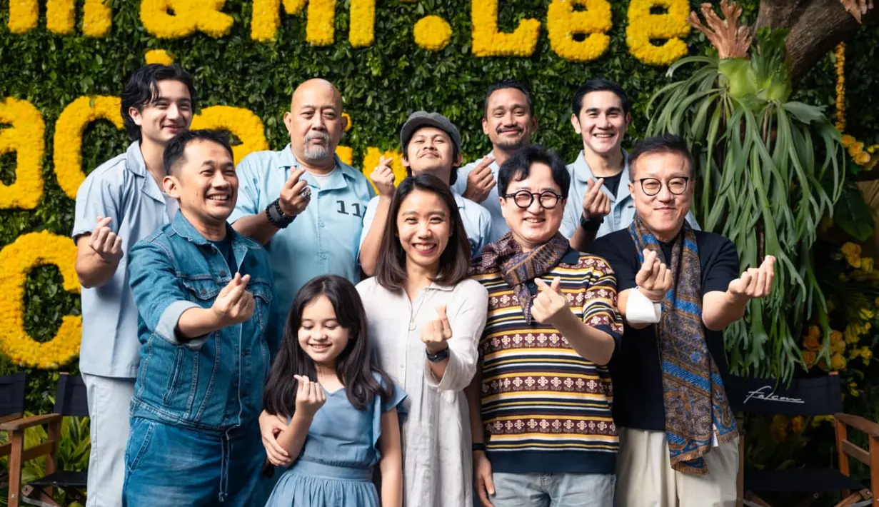 Suasana konferensi pers film Miracle in Cell No. 7 versi Indonesia bersama dua sineas Korea Selatan, Lee Hwan Kyung dan Kim Min Ki, di Jakarta, 31 Agustus 2022. (Foto: Dok. Falcon Pictures)