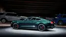 Mobil Ford Mustang Fastback GT Bullit 2018 dipamerkan di North American International Auto Show, Detroit (14/1). Pameran ini juga untuk merayakan ulang tahun ke-50 film ikonik "Bullitt" yang sukses pada tahun 60-an. (AP Foto / Carlos Osorio)