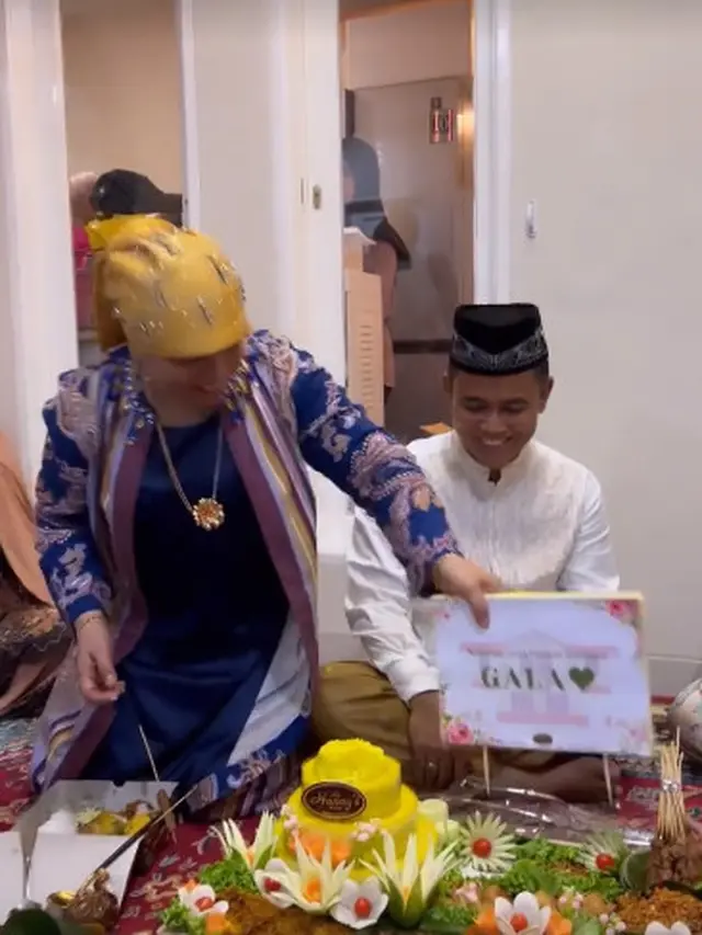 6 Momen Syukuran Rumah Baru Gala Sky, Buka Puasa Bareng Anak Yatim