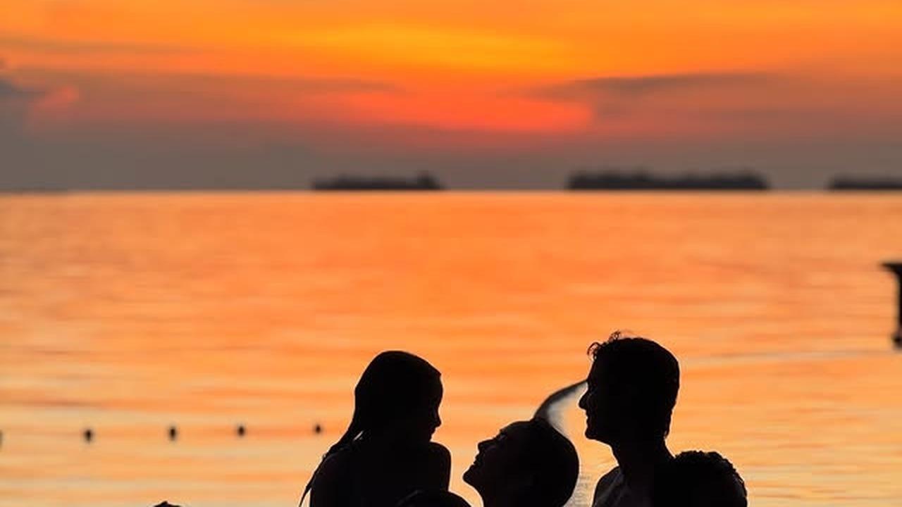 Potret Gisel dan Gempi Liburan ke Pulau Sepa, Cinta Brian Ikut Serta - Bikin Makin Happy