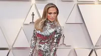 Perbandingan Deretan Cincin Pertunangan Jennifer Lopez