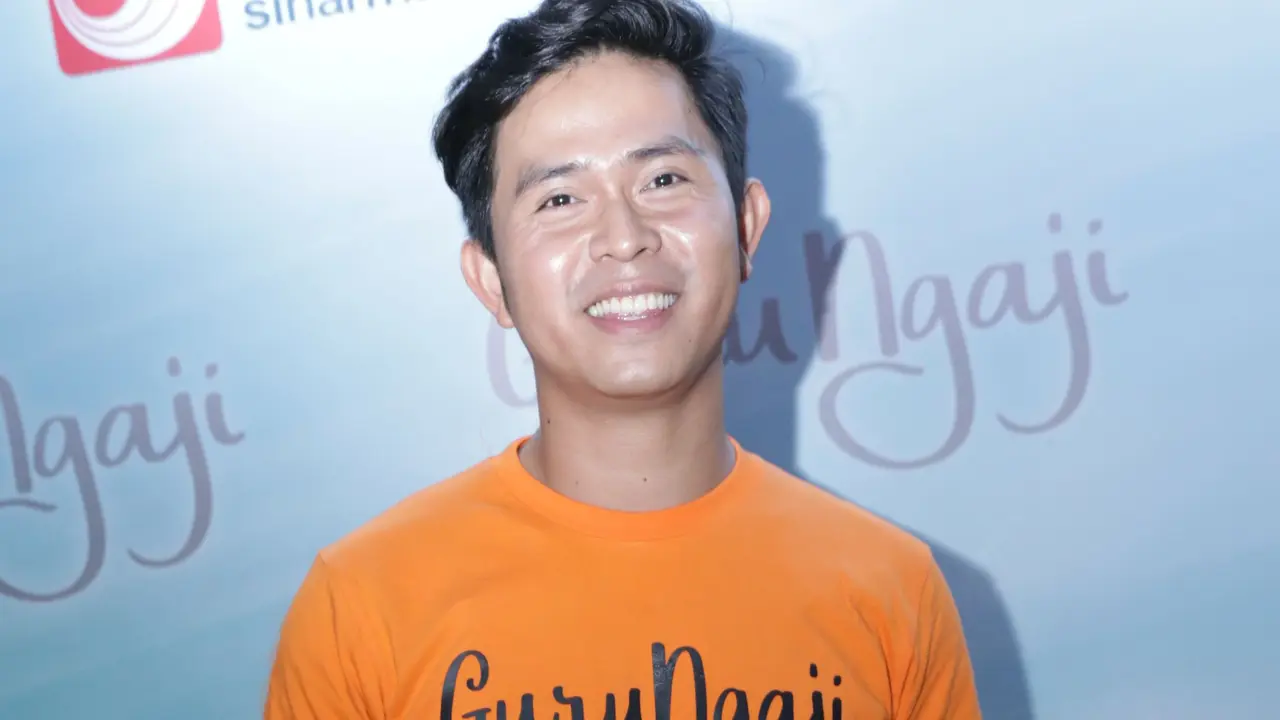 [Bintang] Bukan Soal Cinta, Cakra Khan Tertantang Garap Lagu Tema Positif