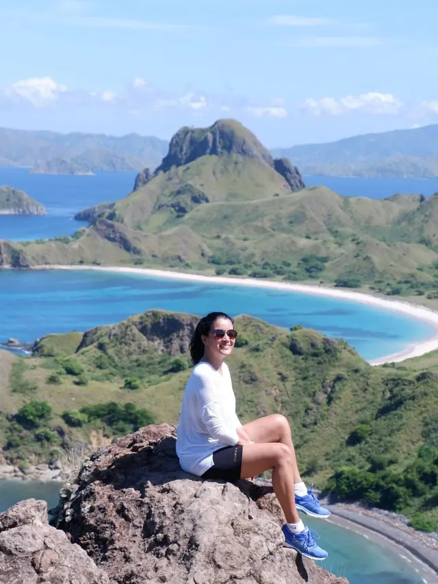 Marcella Zalianty di Pulau Padar (Instagram/marcella.zalianty)