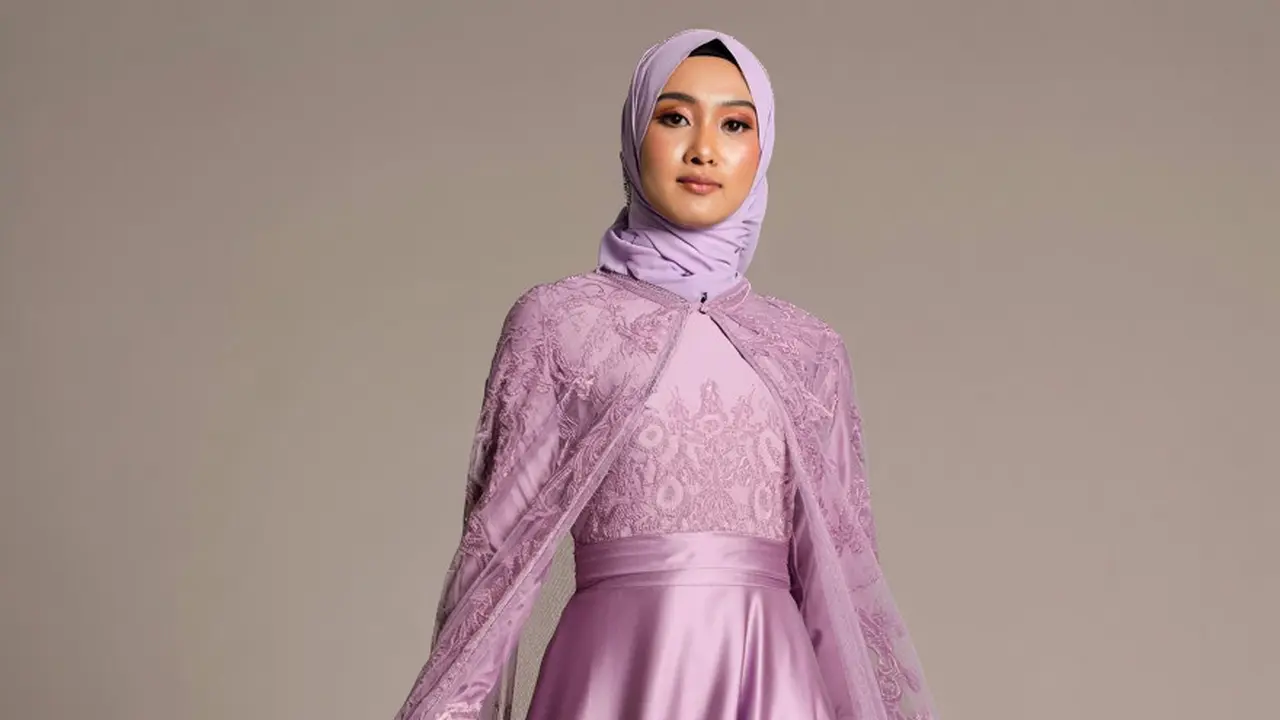 Gamis A-Line Kombinasi Cape Brokat